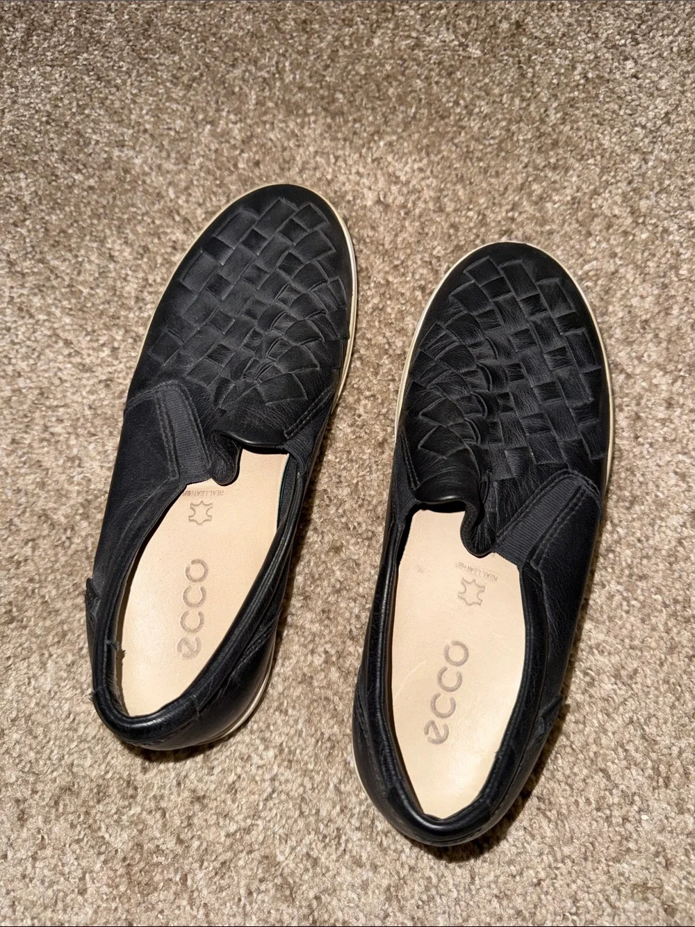 Ecco Black Woven Slip-On Loafers size 37/38
